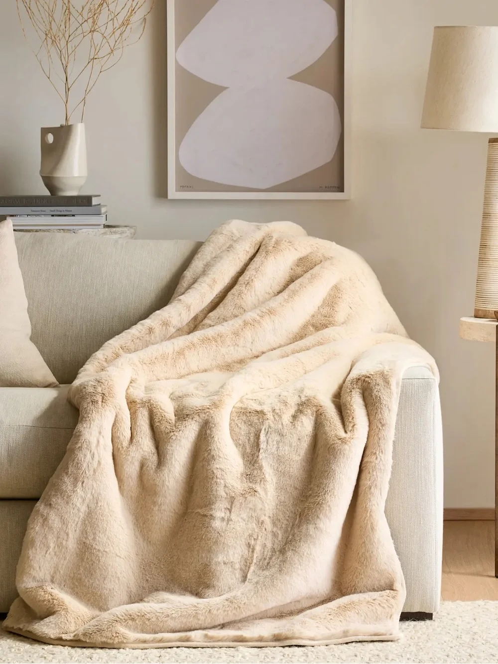 NWT Quince Luxury Faux Fur Throw in Champagne 60”x80”